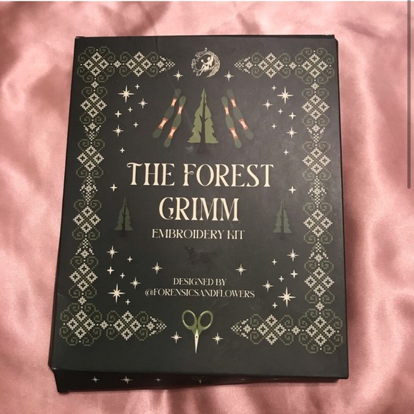 Book Theme Fairyloot Lot - Picture 2 of 8